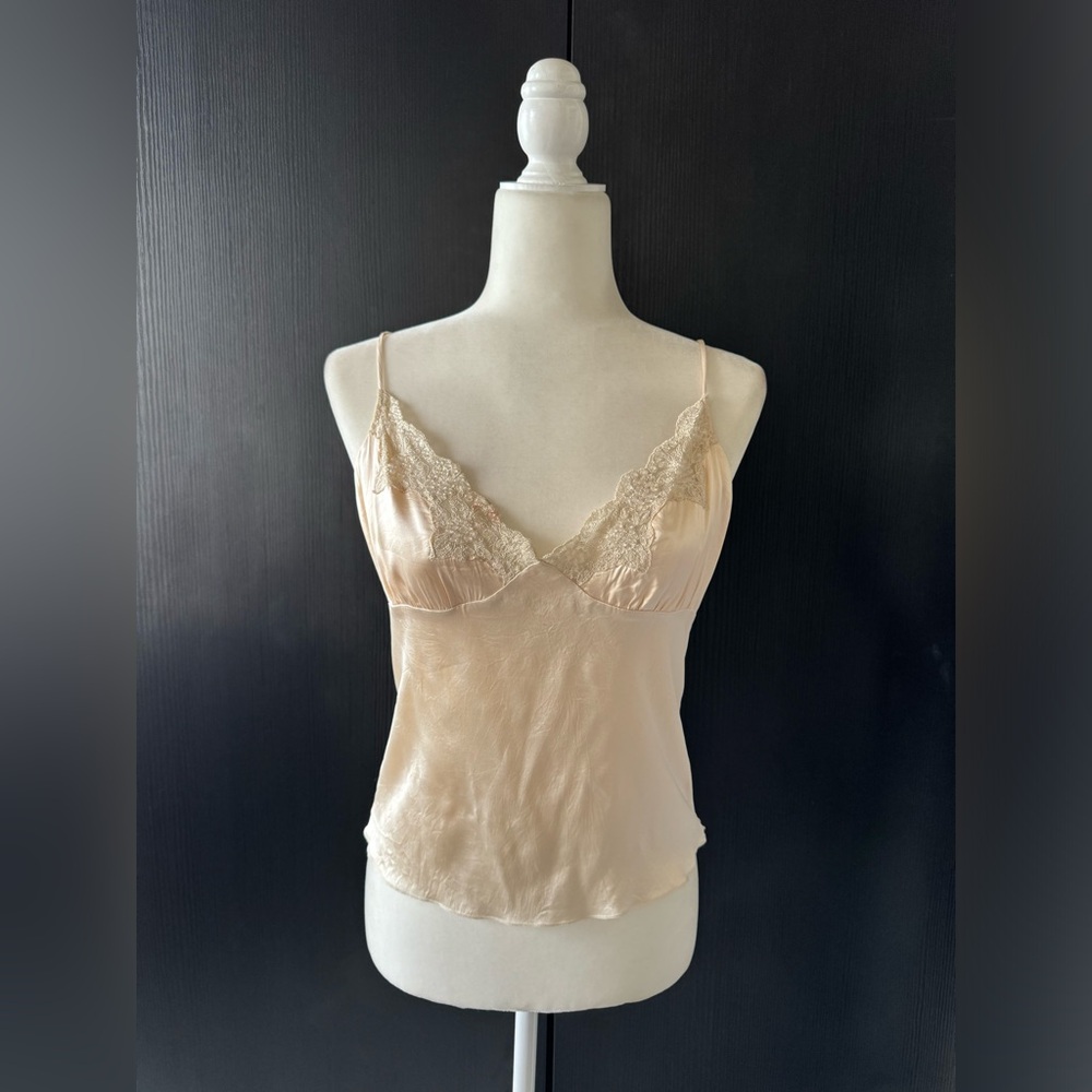 VTG Vintage Y2K Bebe Stretch Silk Charmeuse Cream Lace Beaded Camisole Top L